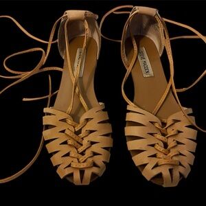 Vintage Steve Madden Leather Tan Strappy Sandals Boho Chic Bohemian Festival